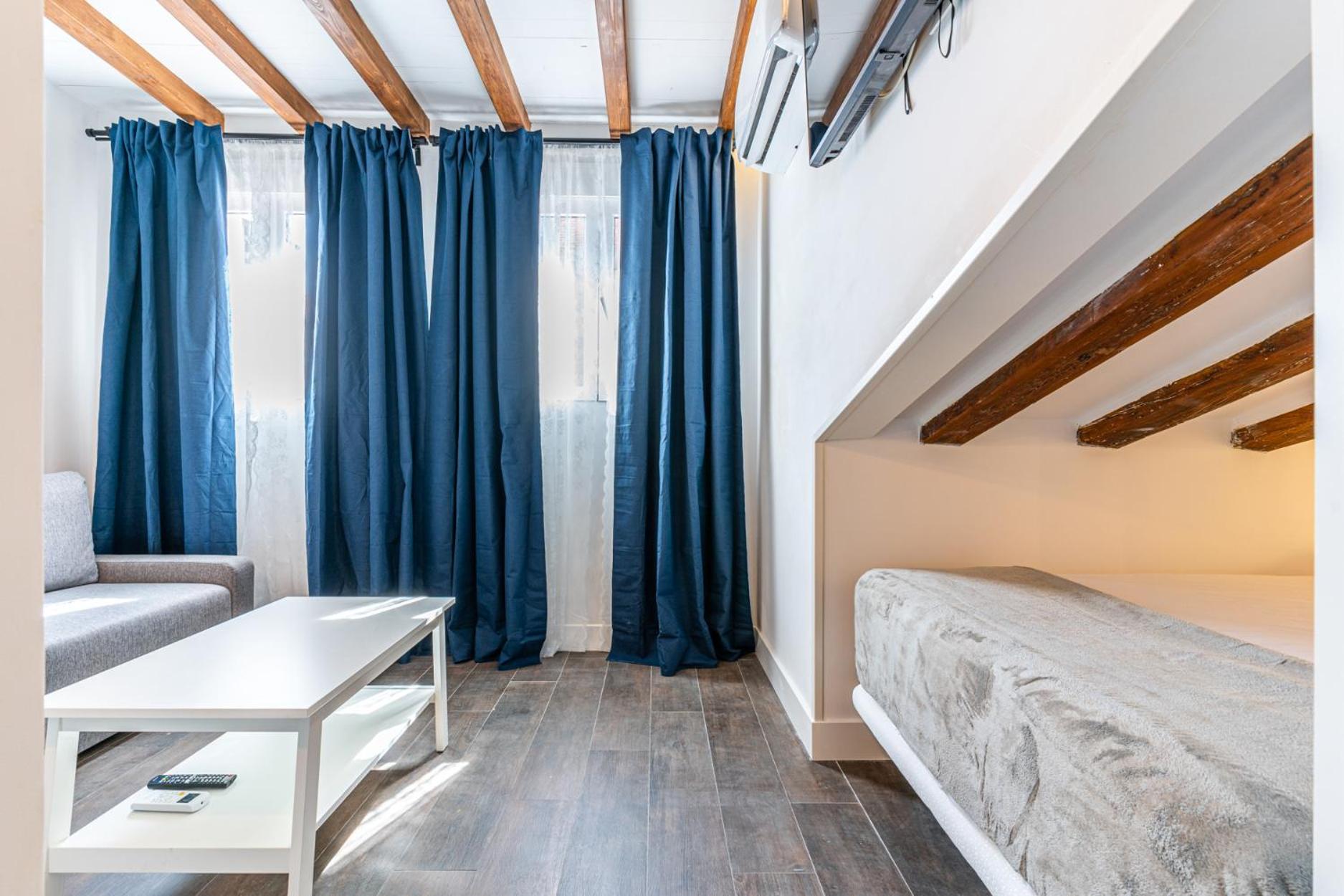Vr Estudios Apartments Madrid Eksteriør billede