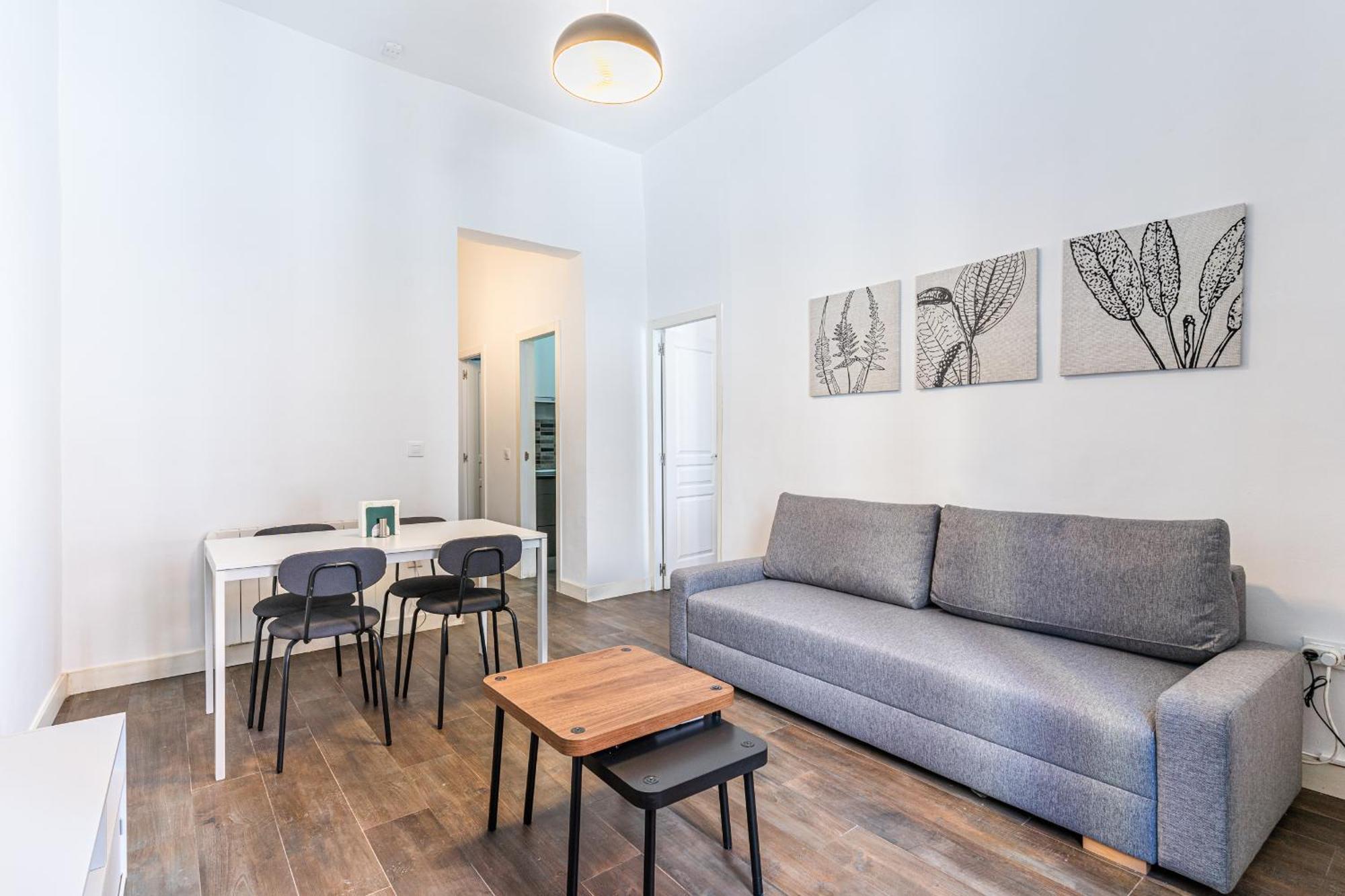 Vr Estudios Apartments Madrid Eksteriør billede